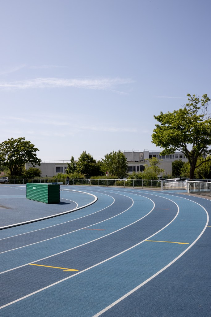 piste athletisme baquet